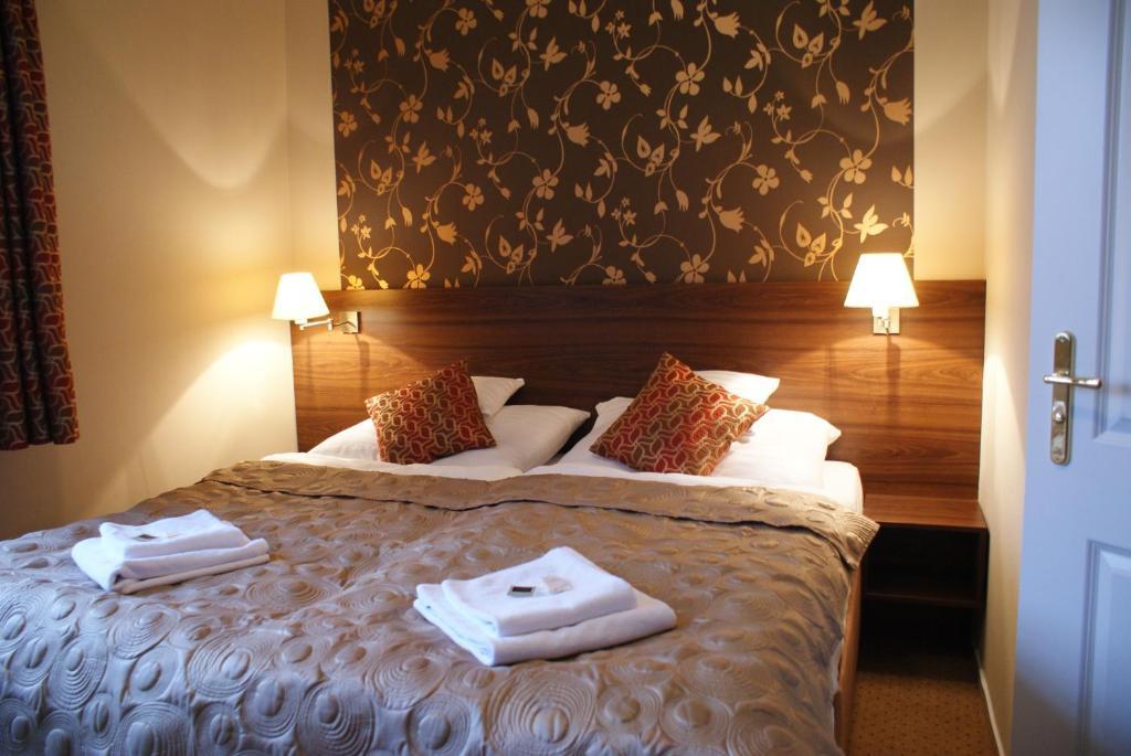 Old House Bed & Breakfast Hradec nad Moravici Phòng bức ảnh