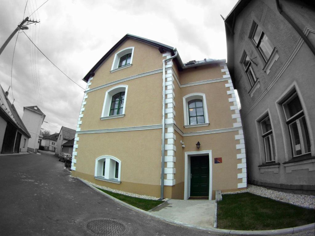 Old House Bed & Breakfast Hradec nad Moravici Ngoại thất bức ảnh